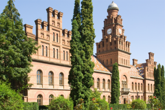 如何区分美国的大学与学院？